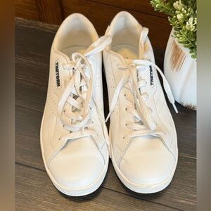 Tretorn White Sneakers. Size 10. Excellent condition